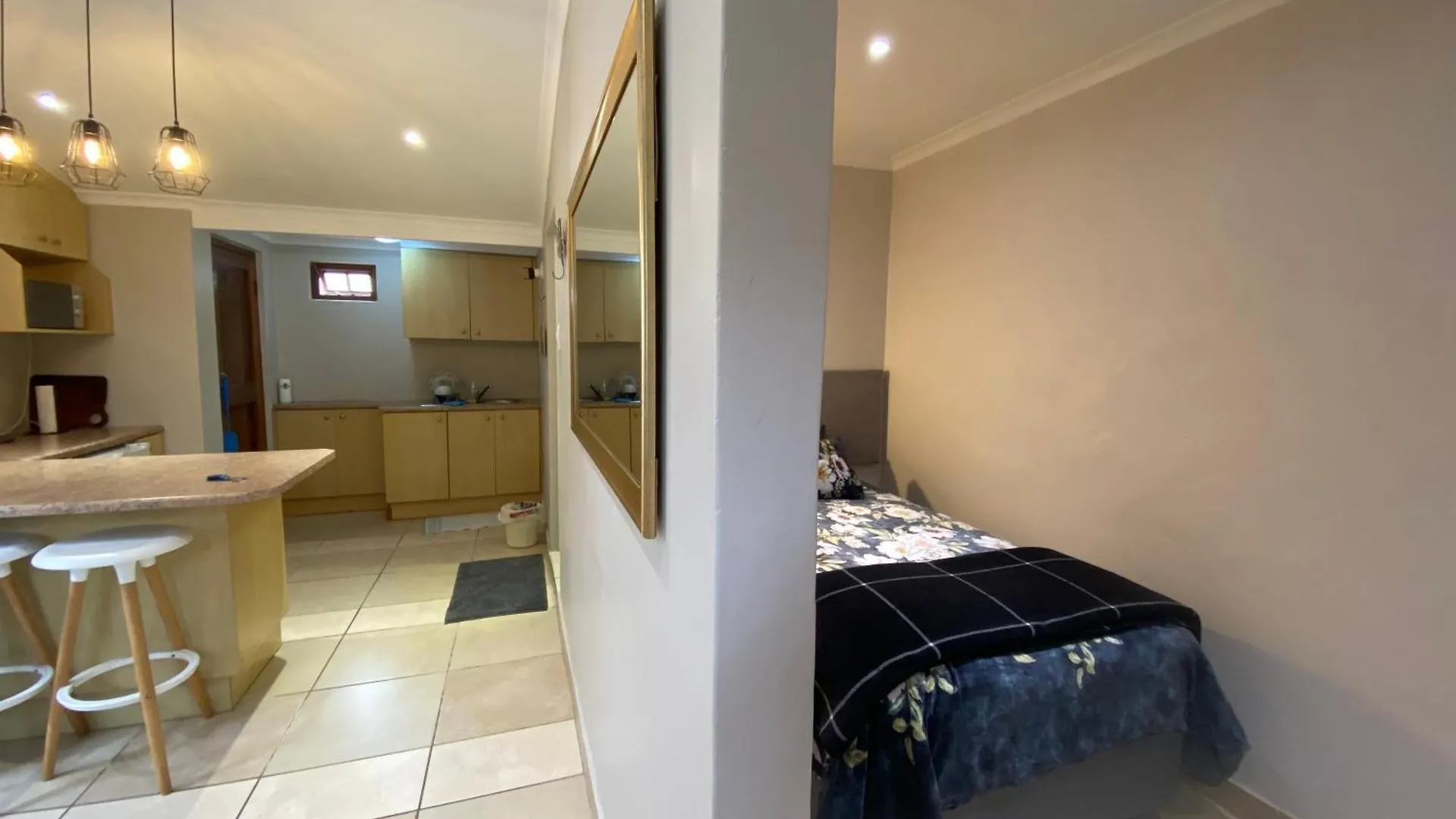 Tiny Home In Upper Walmer Single Port Elizabeth